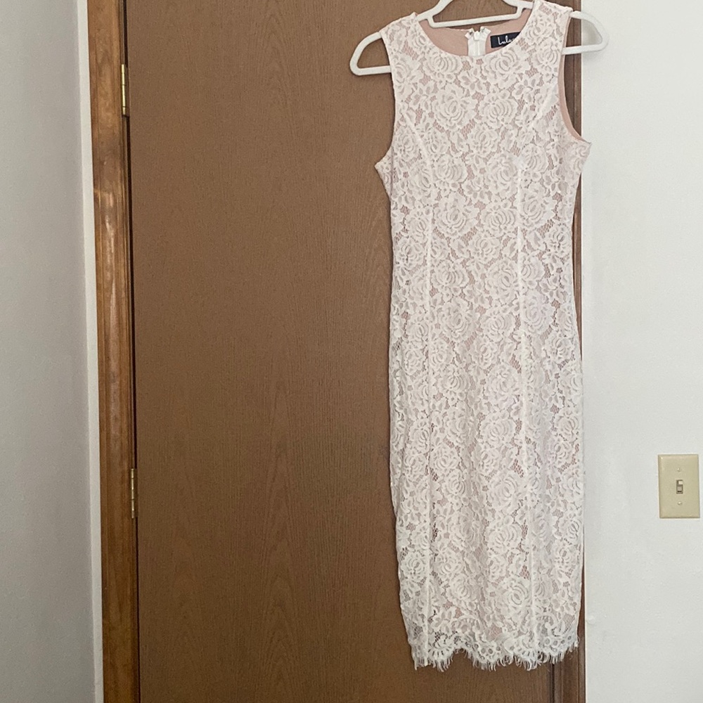 White fitted dress